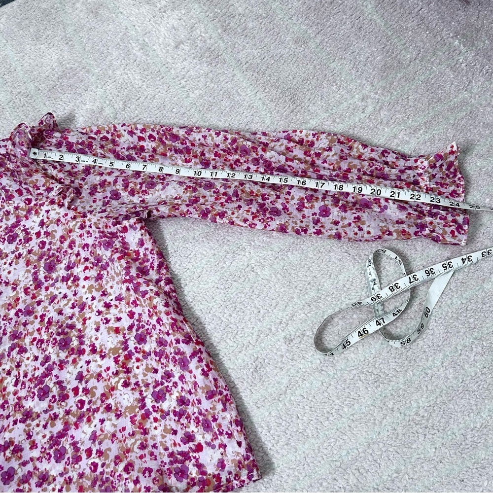 J. Crew Pink Floral Long Sleeve Ruffle Blouse Size Large Valentines Day Office - Picture 10 of 11